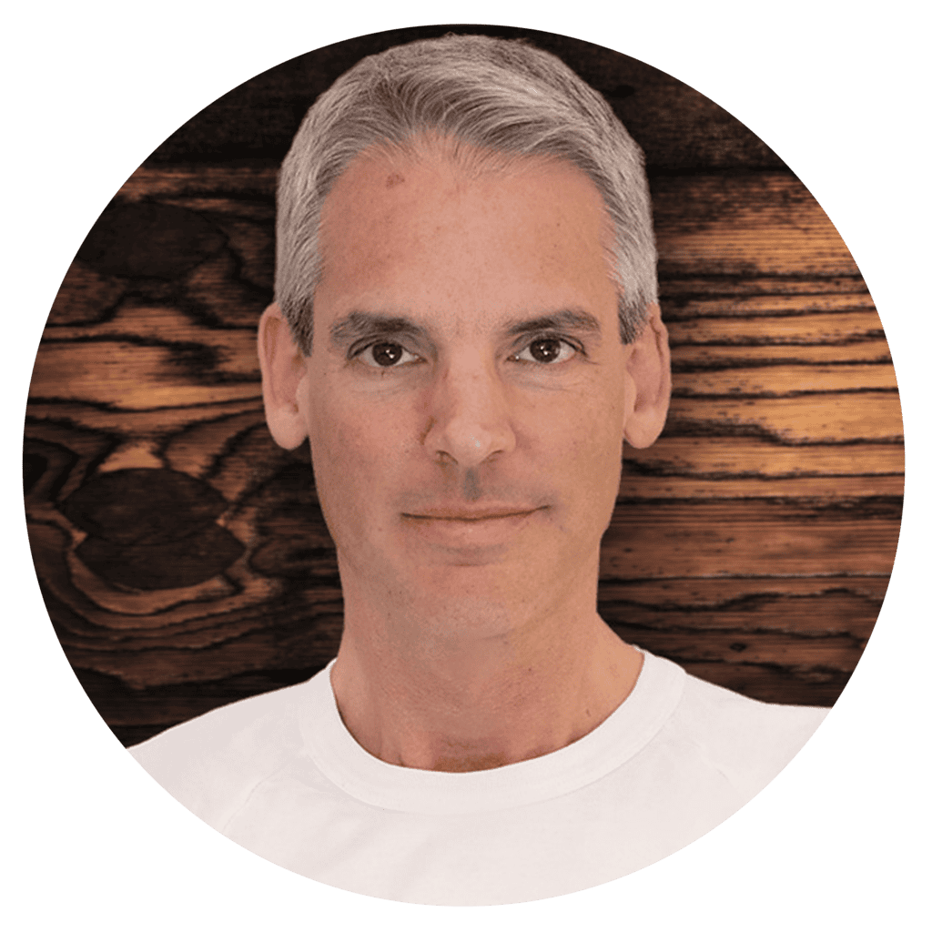 Clothed headshot 2023